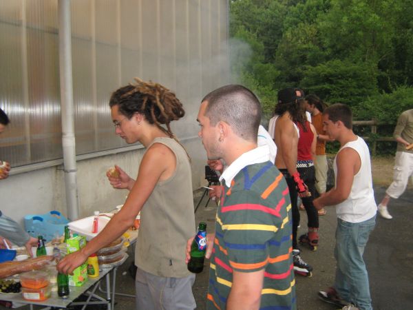 spgm-1.4.7/gal/Galeries/fransouche/barbecue_20-06-2009/Barbecue 11.jpg